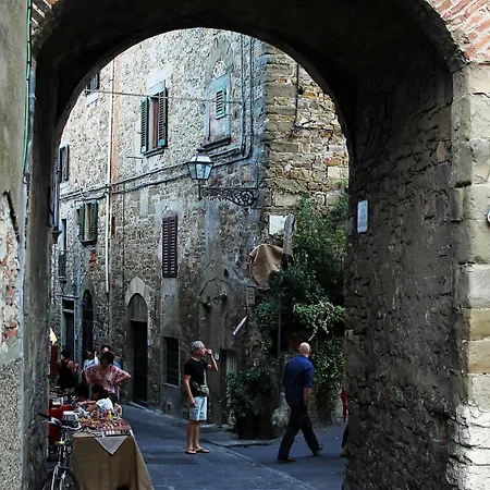 La Piazzetta Vicino A Firenze Signa